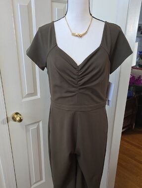 NICOLE MILLER BRAND WOMEN'S GREEN SHORT SLEEVES JUMPSUIT SIZE 10